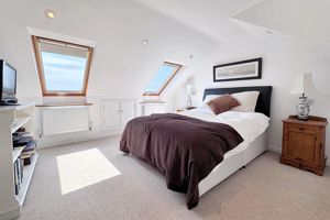Larkfield Way